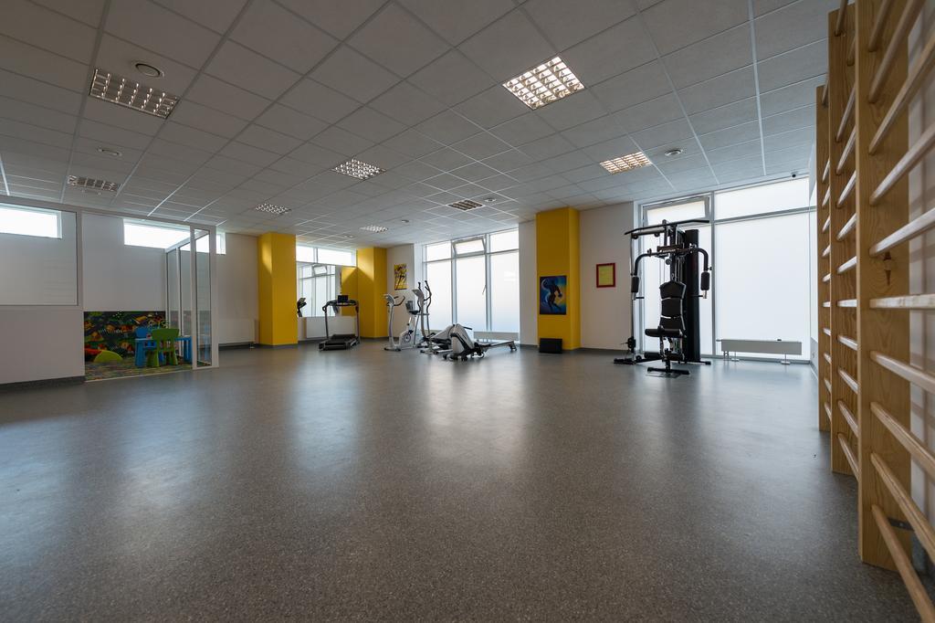 Apartamenty Towarowa Poznan Ruang foto
