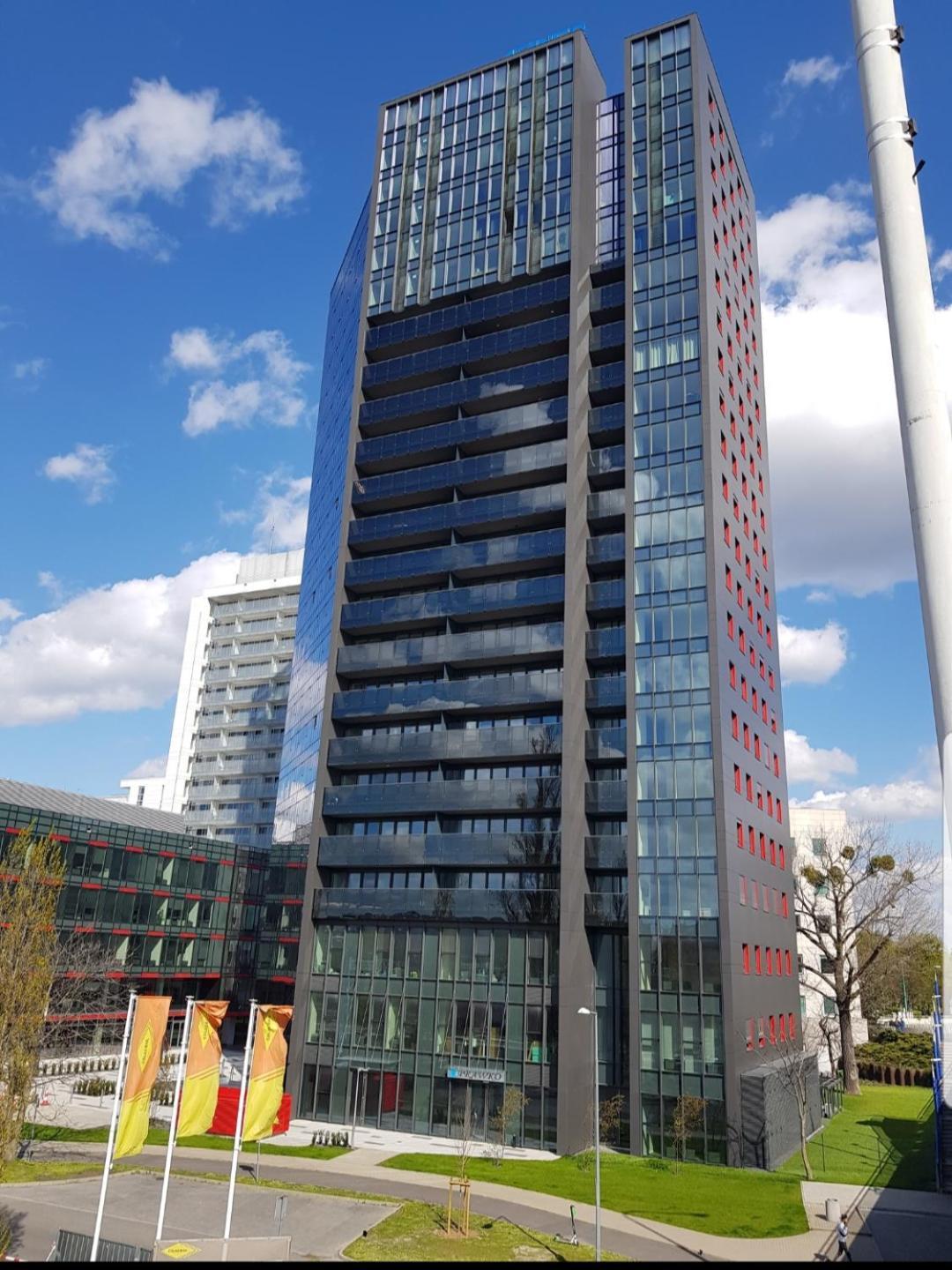 Apartamenty Towarowa Poznan Bagian luar foto