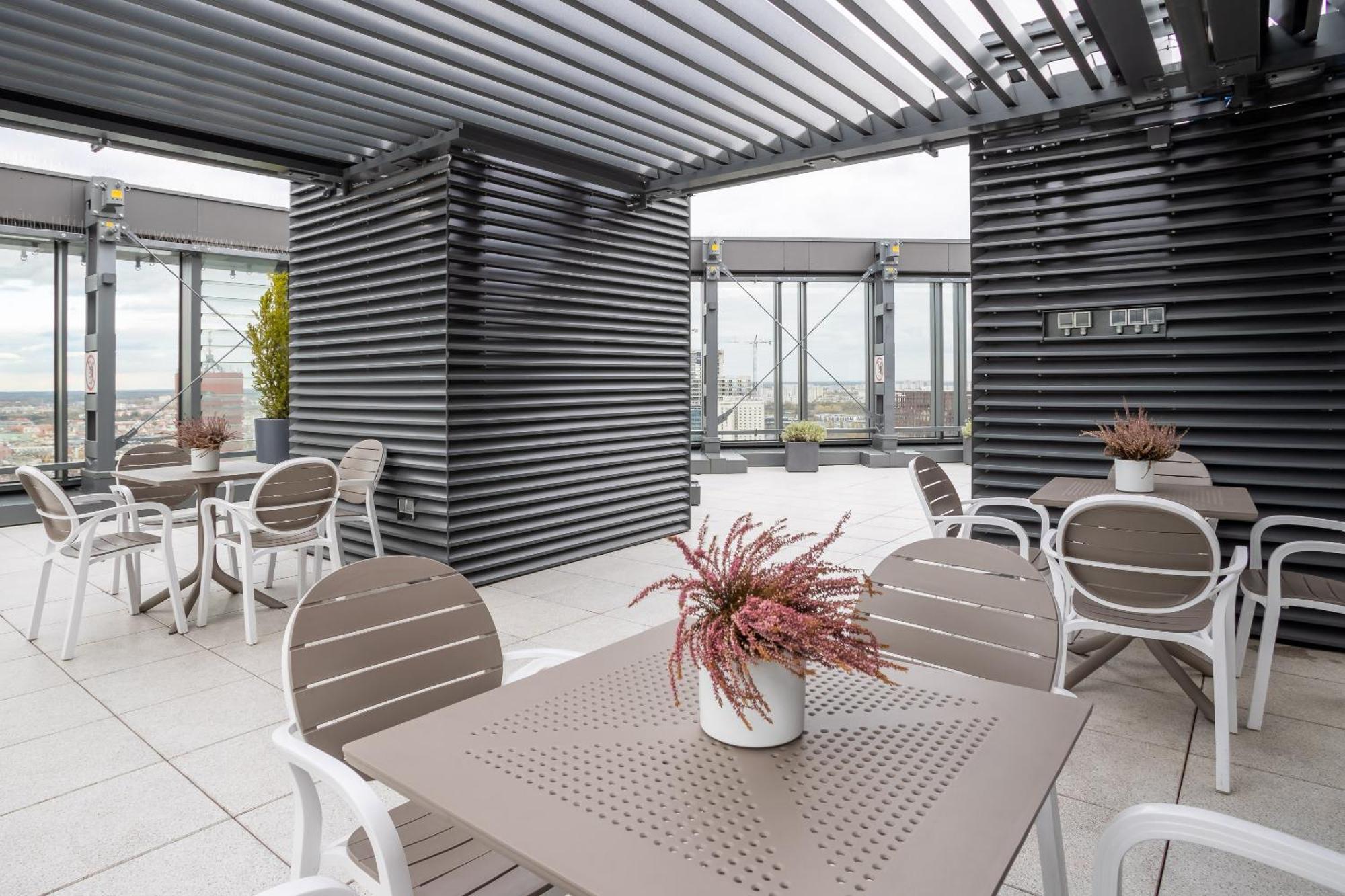 Apartamenty Towarowa Poznan Bagian luar foto