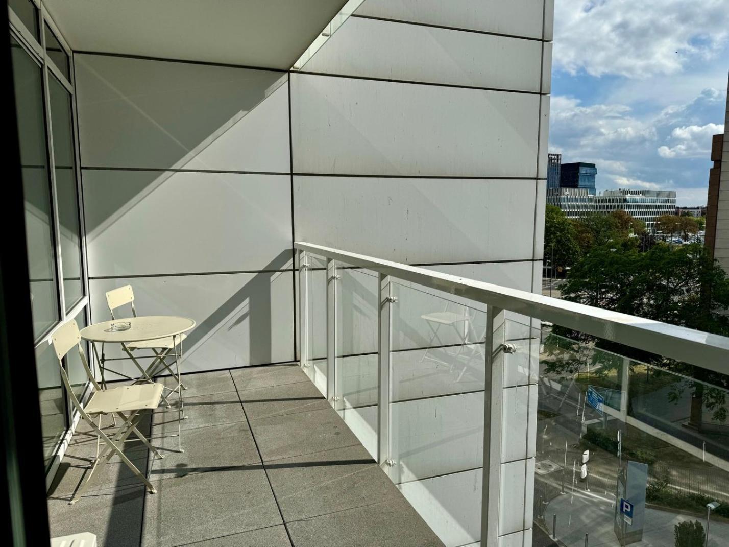 Apartamenty Towarowa Poznan Bagian luar foto
