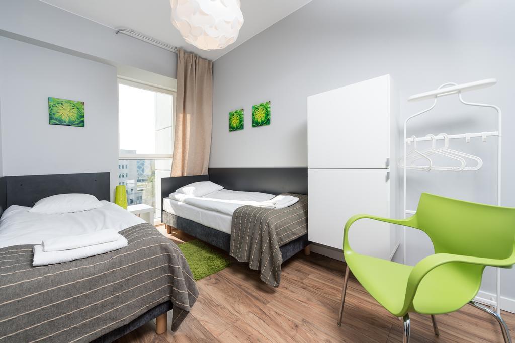 Apartamenty Towarowa Poznan Ruang foto