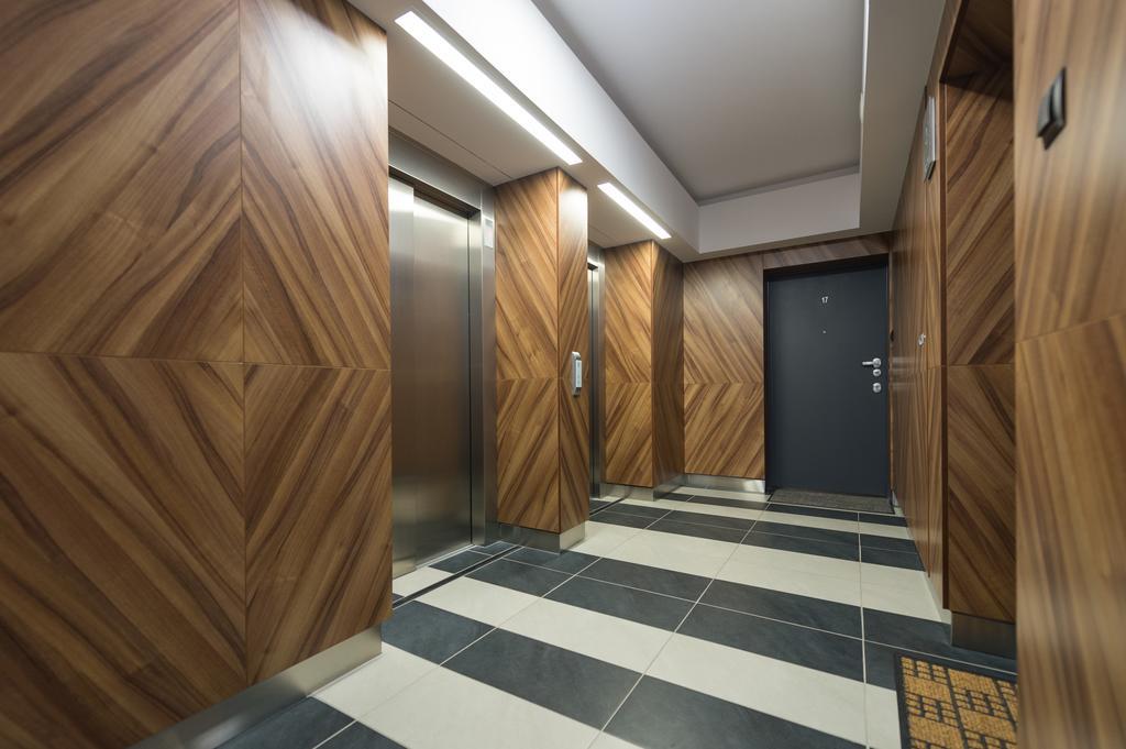 Apartamenty Towarowa Poznan Ruang foto