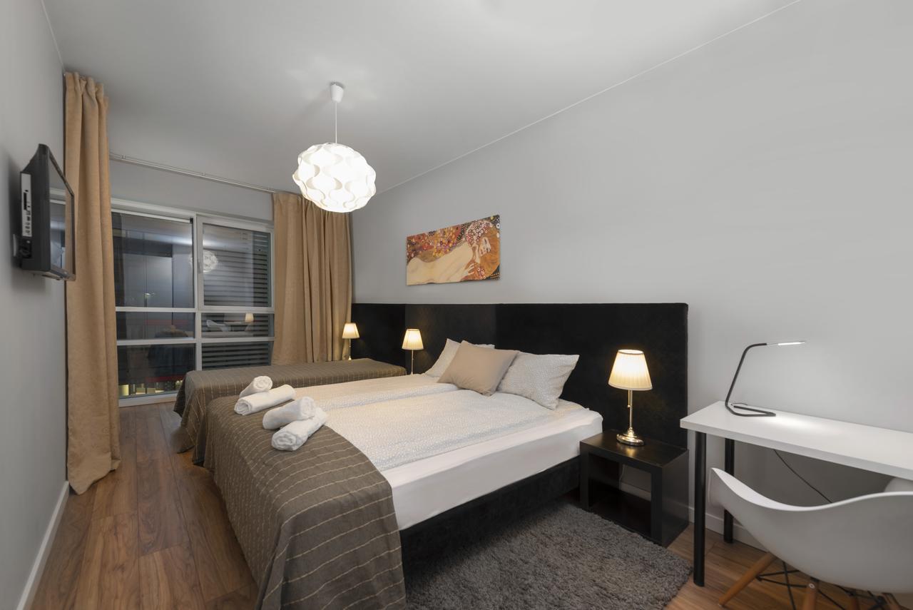 Apartamenty Towarowa Poznan Bagian luar foto